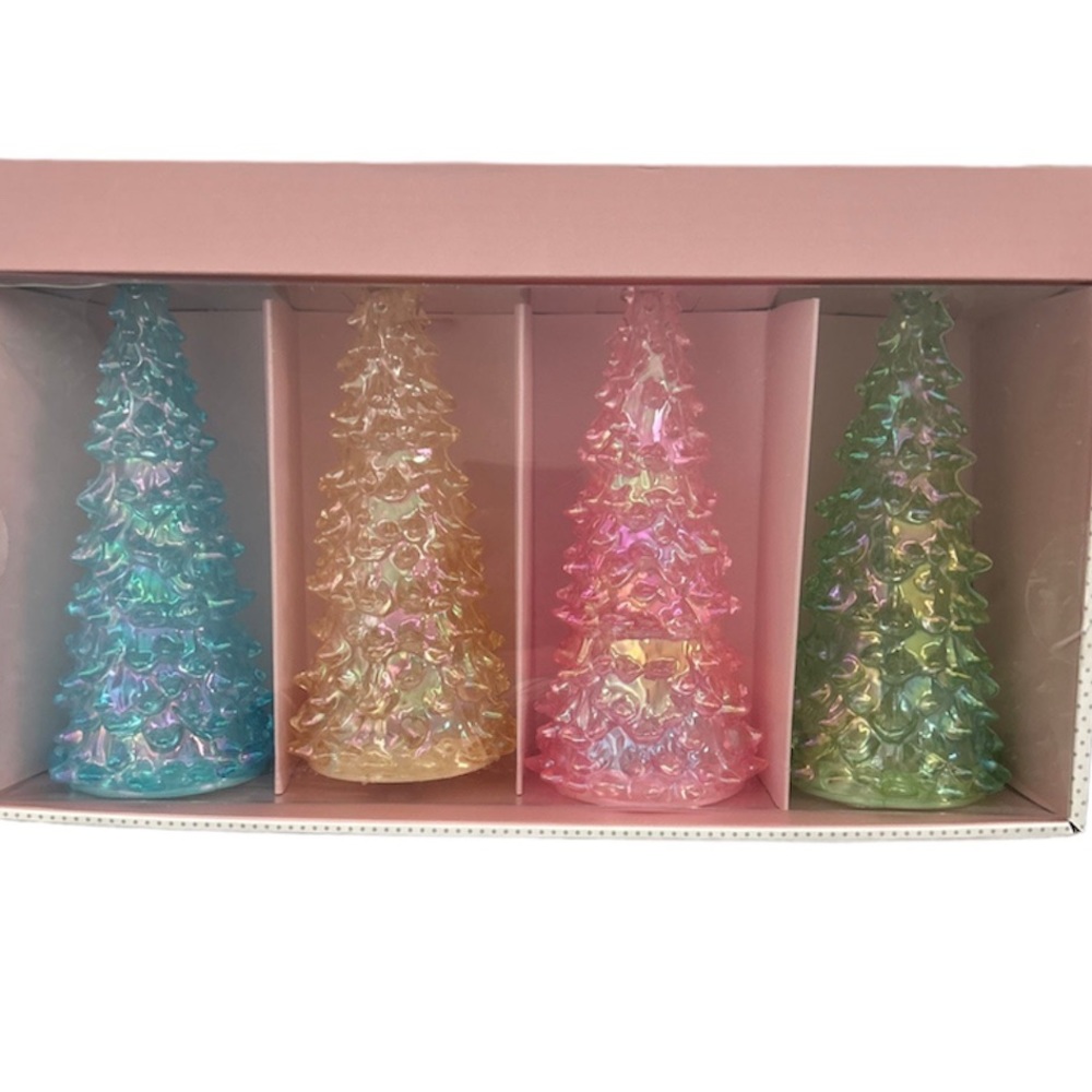 NIB Set of 4 Cupcakes and Cashmere Iridescent Light Up Christmas Trees